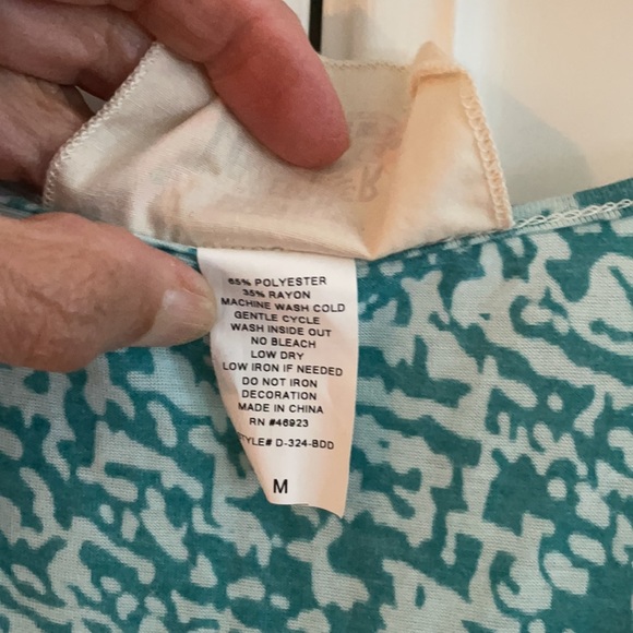 Adorable sundress - Picture 3 of 4